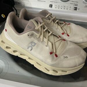 On Running Men's Beige and Red Athletic Shoes